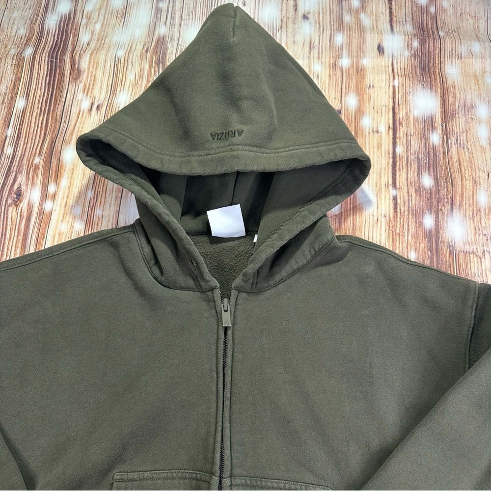 ARITZIA BOYFRIEND FIT SWEATFLEECE COZY FLEECE HOODIE OLIVE GREEN SIZE SMALL - Picture 8 of 16